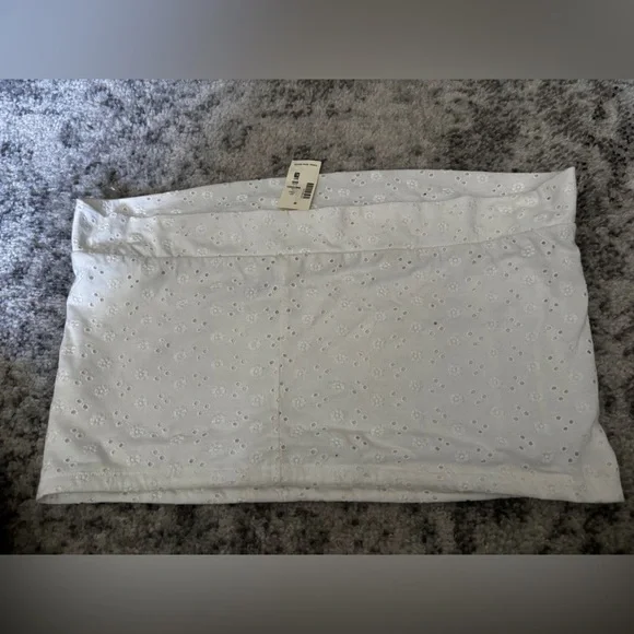 NWT Aeropostale Eyelet Tube Top White Floral Embroidery Strapless Size XL - Picture 3 of 5